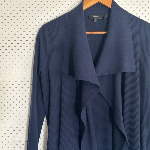 Theory Winxie T Reverie Open Front Cardigan M Navy Blue Sweater Minimalist Work - Picture 2 of 7